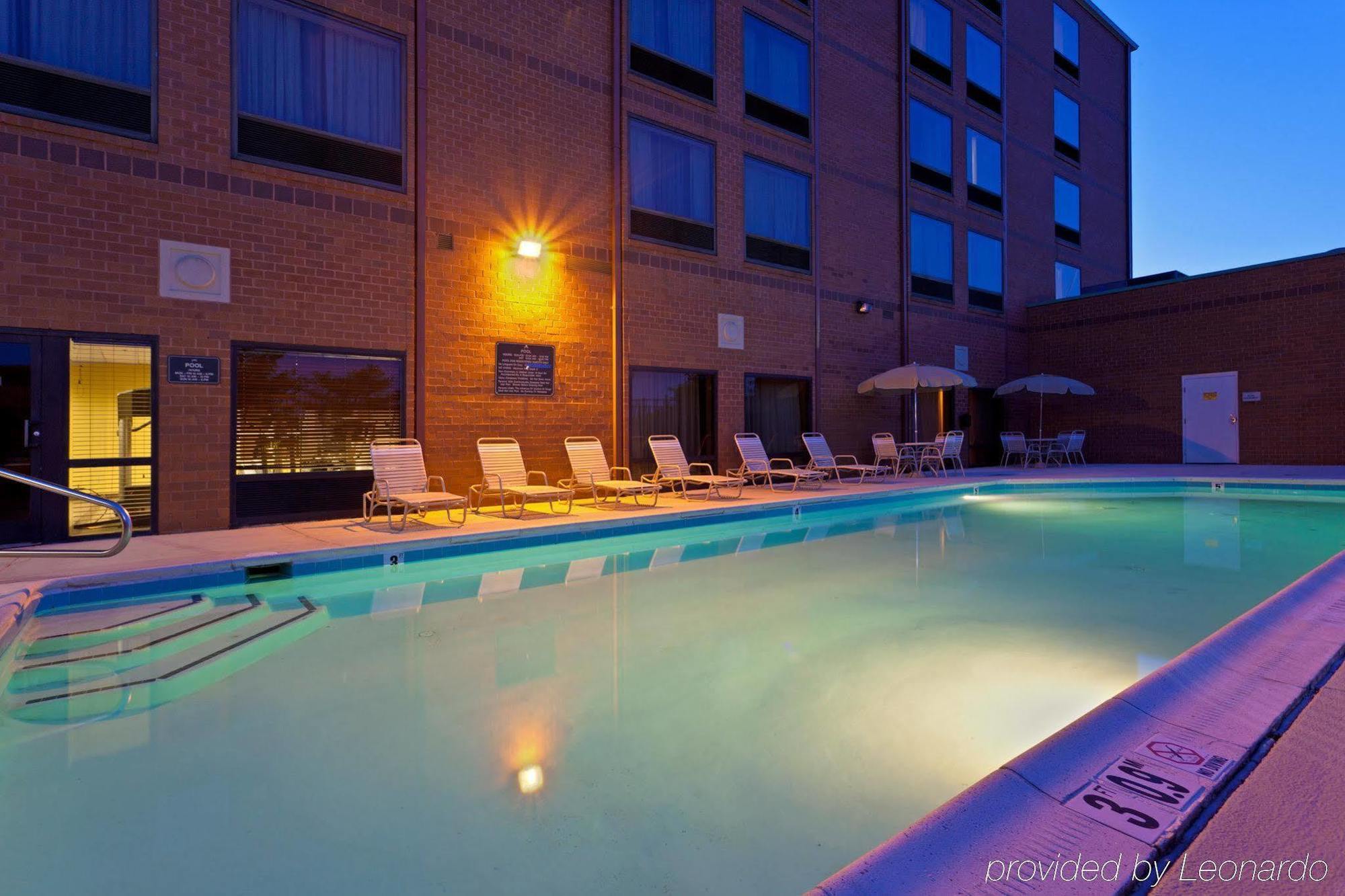 Holiday Inn Express Baltimore BWI Airport West By Ihg Hanover Exterior foto