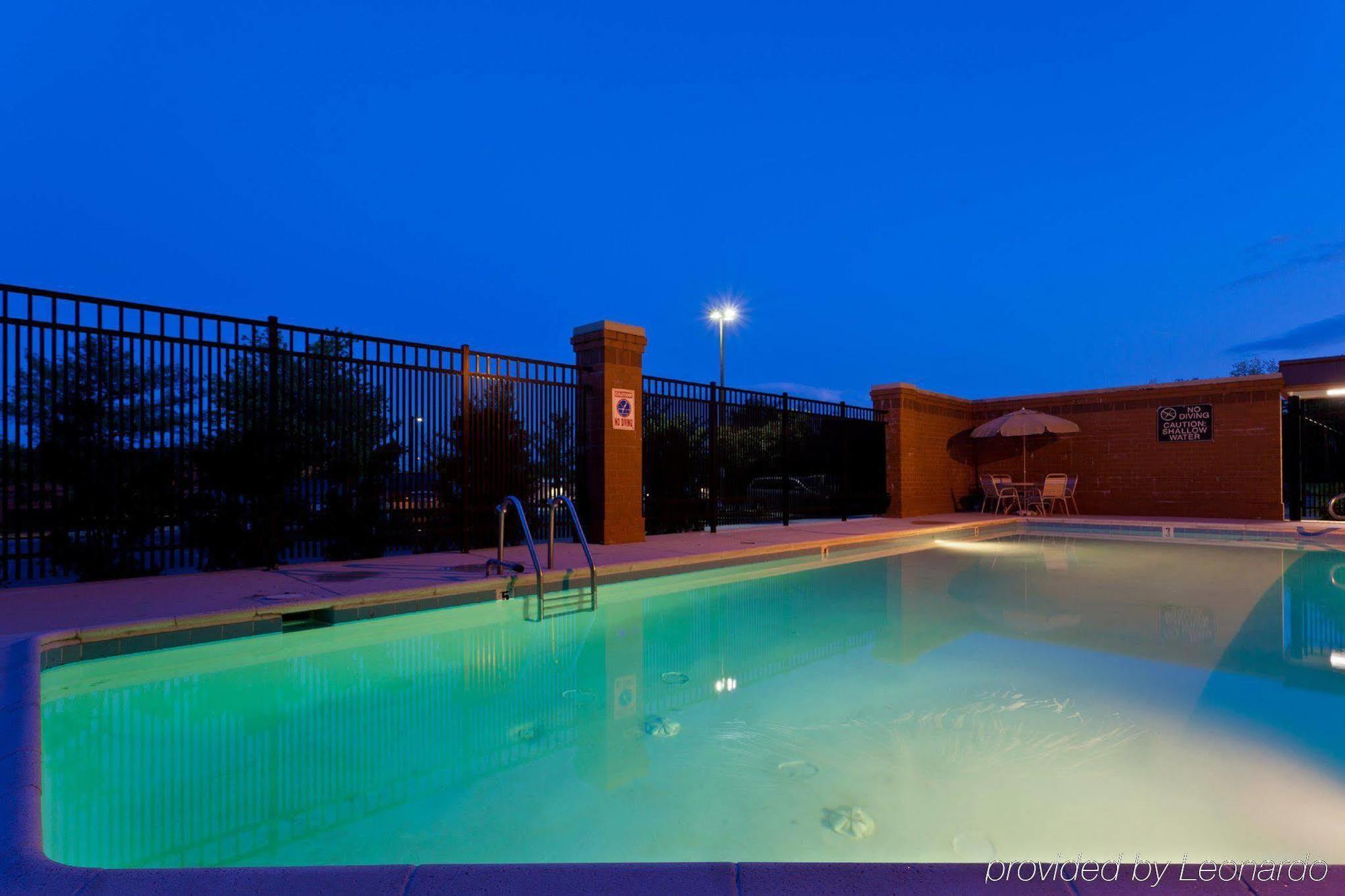 Holiday Inn Express Baltimore BWI Airport West By Ihg Hanover Exterior foto